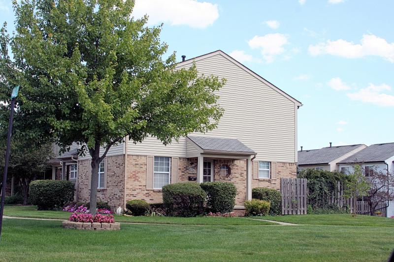 Chapel Hill Condos, Ann Arbor MI 48105 Condo Hotline Condo Hotline