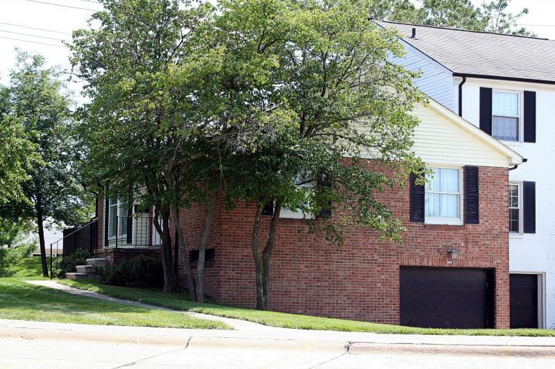 Chapel Hill Condos, Ann Arbor MI 48105 Condo Hotline Condo Hotline