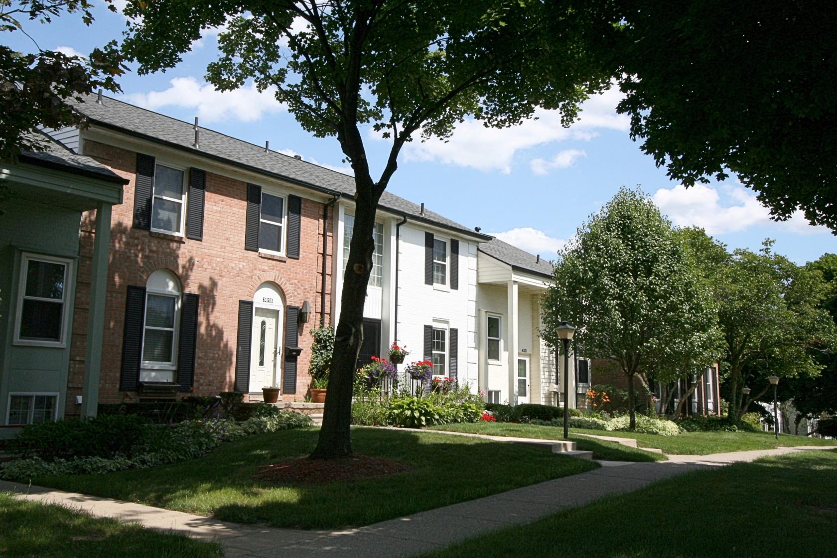 Chapel Hill Condos, Ann Arbor MI 48105 Condo Hotline Condo Hotline