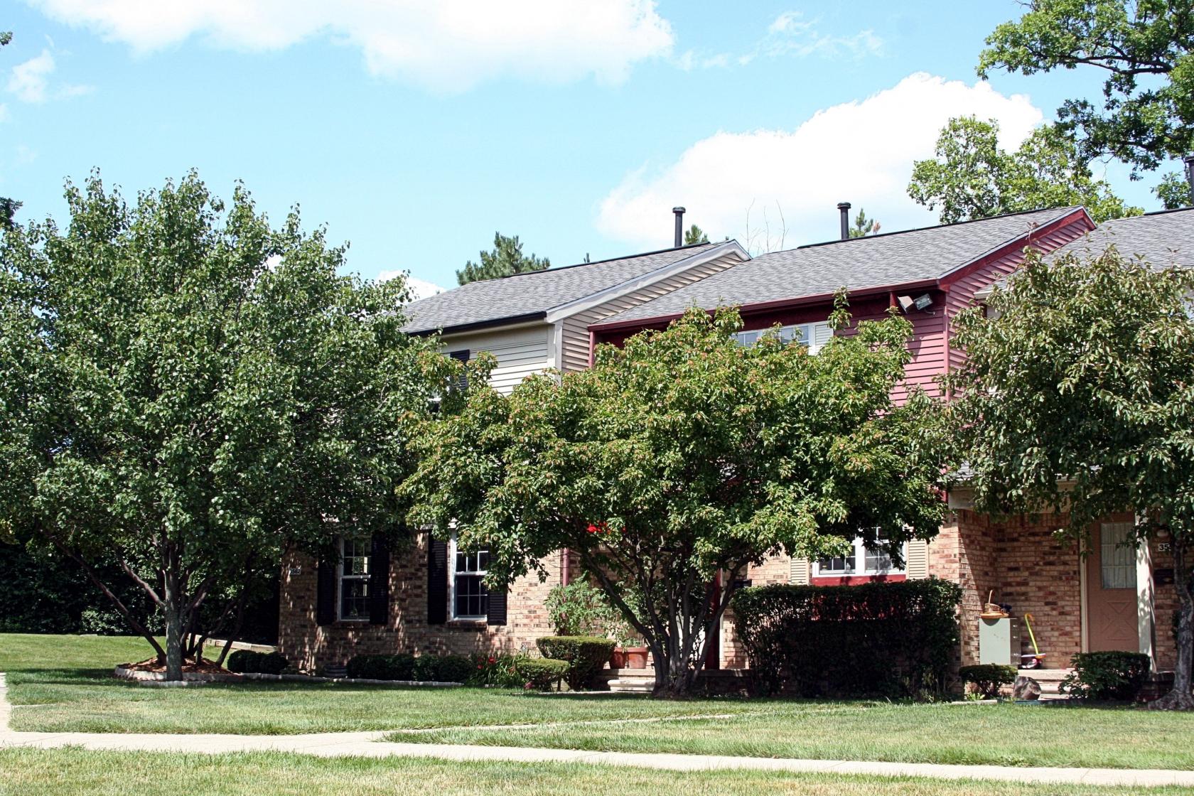 Chapel Hill Condos, Ann Arbor MI 48105 Condo Hotline Condo Hotline