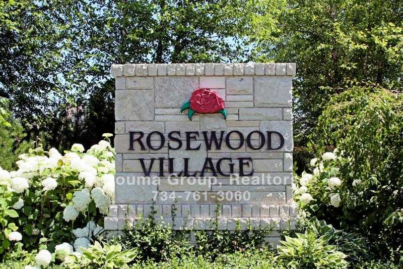 Rosewood Village Condo - Ann Arbor