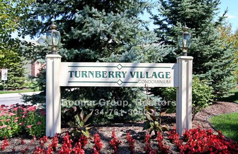 Turnberry Village Condo - Ann Arbor