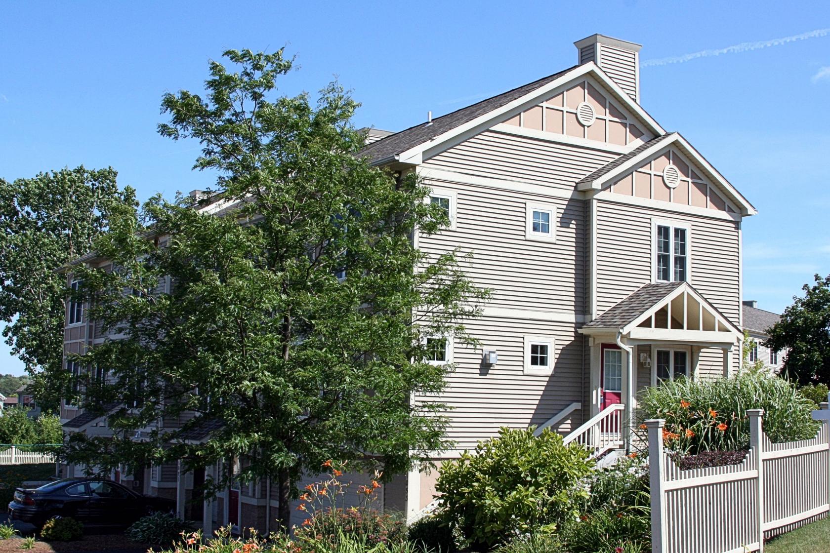 Eagle Ridge Condos, Ann Arbor MI 48103 Condo Hotline Condo Hotline