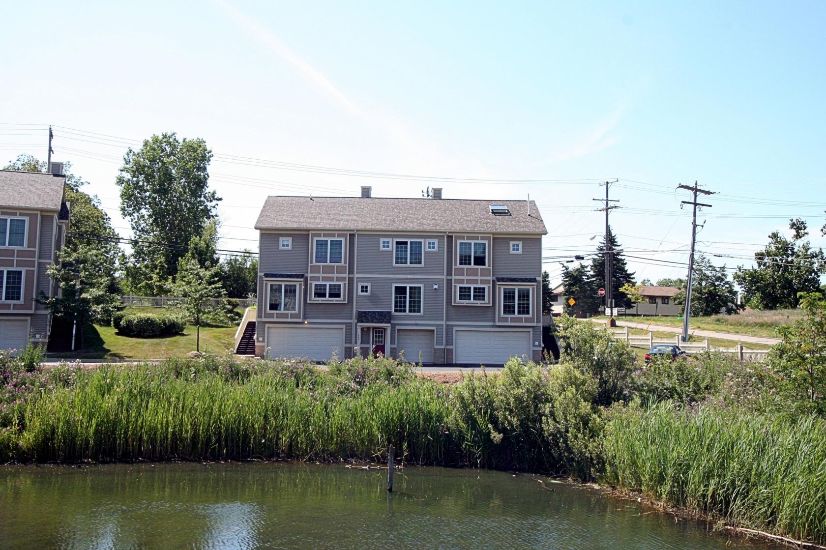 Eagle Ridge Condo Hotline Condo Hotline