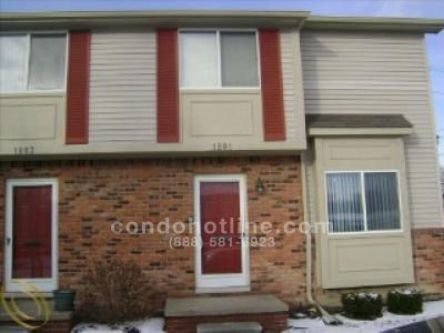 Pinetree Estates Condo - Royal Oak