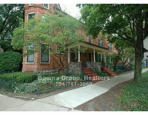 Brownstones Condo - Ann Arbor