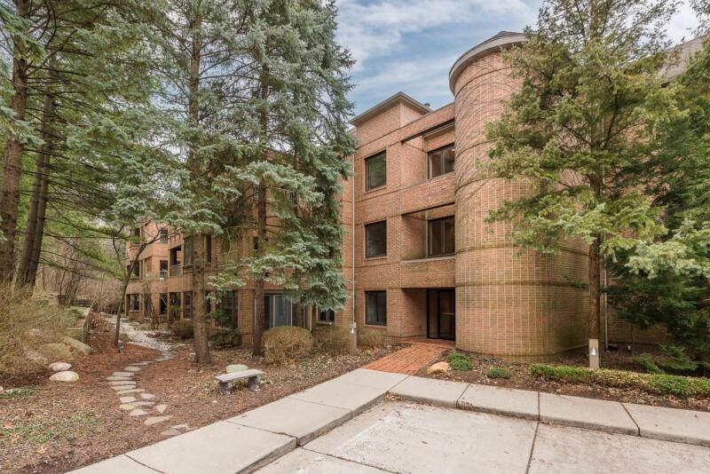 3000 Glazier Way #130, Ann Arbor MI 48105